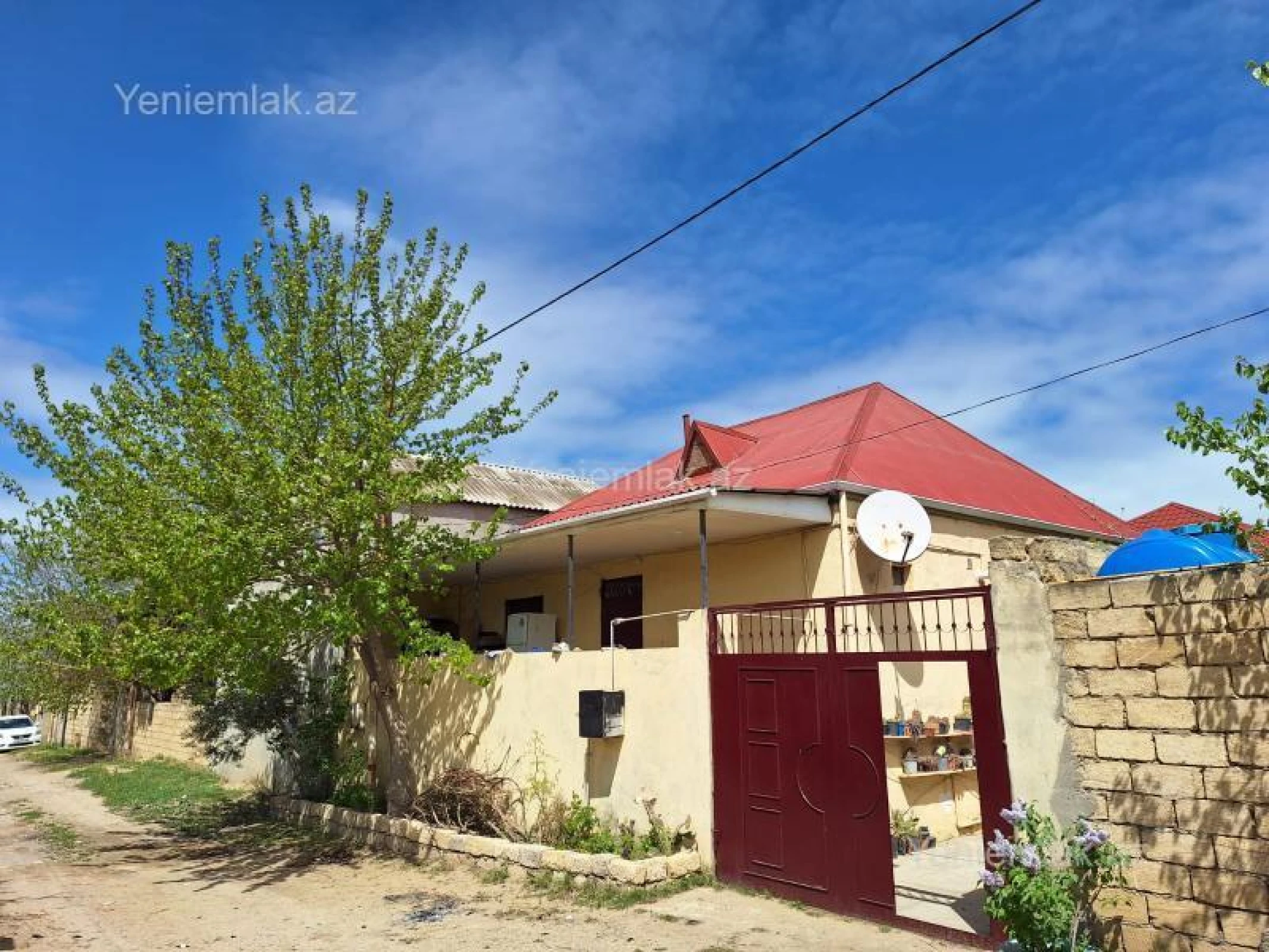 Satılır 3 otaqlı həyət evi 81 m²