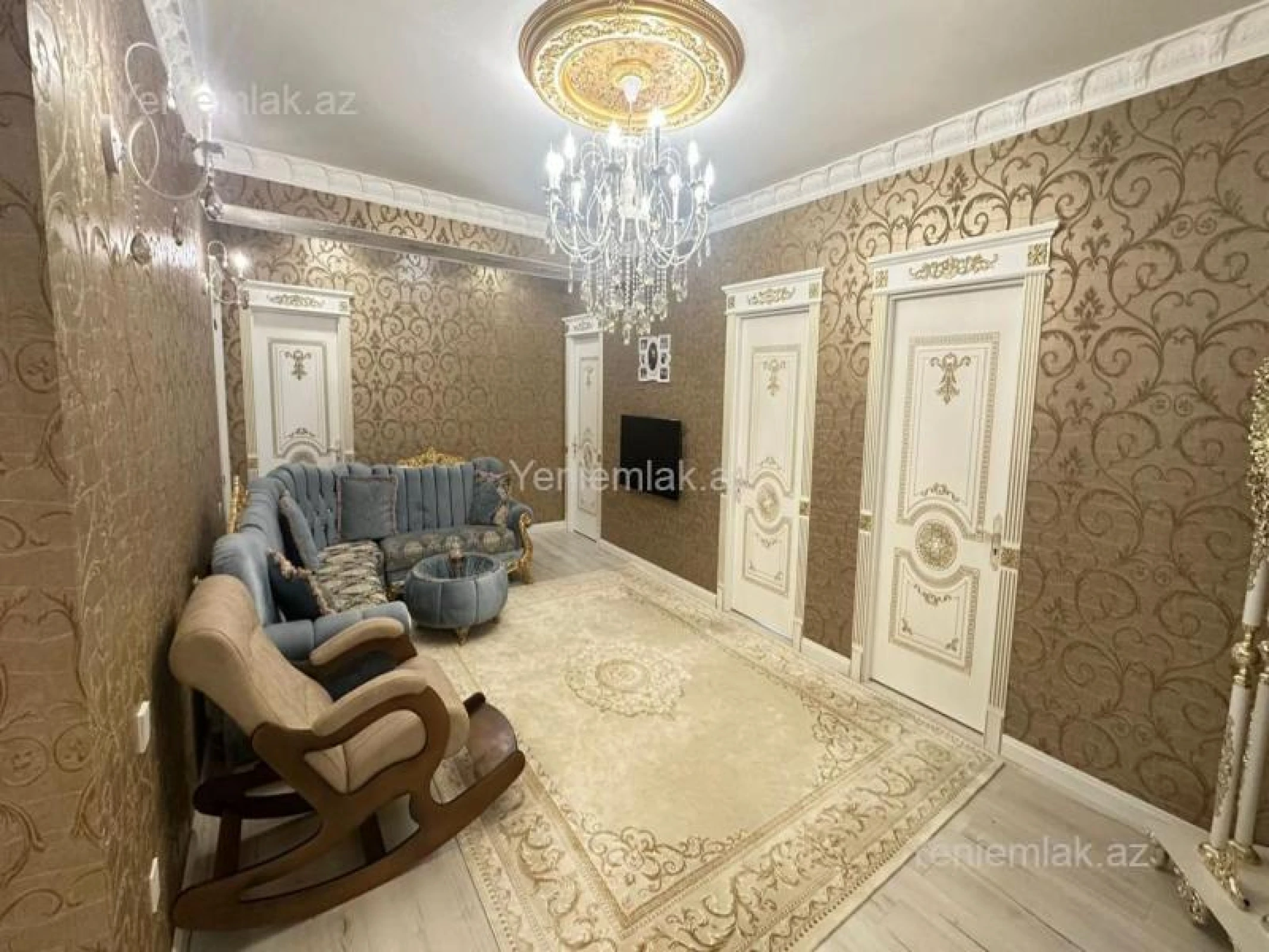 Satılır 4 otaqlı yeni tikili 160 m²