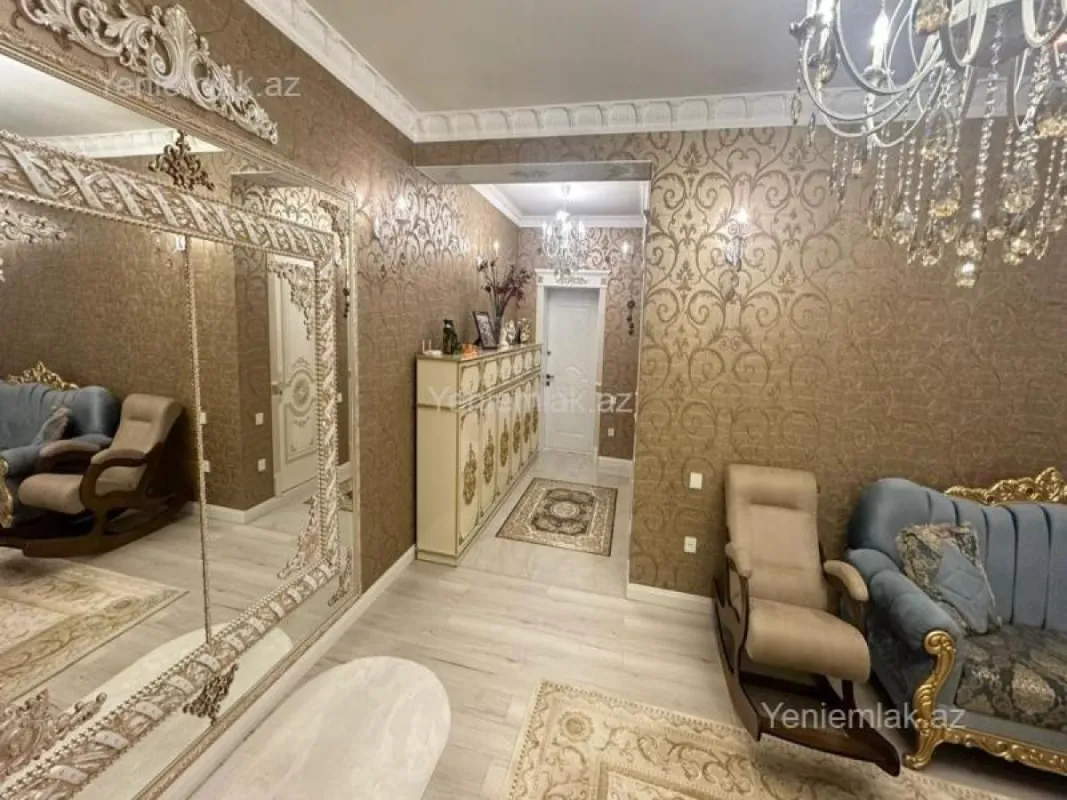 Satılır 4 otaqlı yeni tikili 160 m²