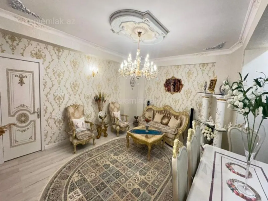 Satılır 4 otaqlı yeni tikili 160 m²