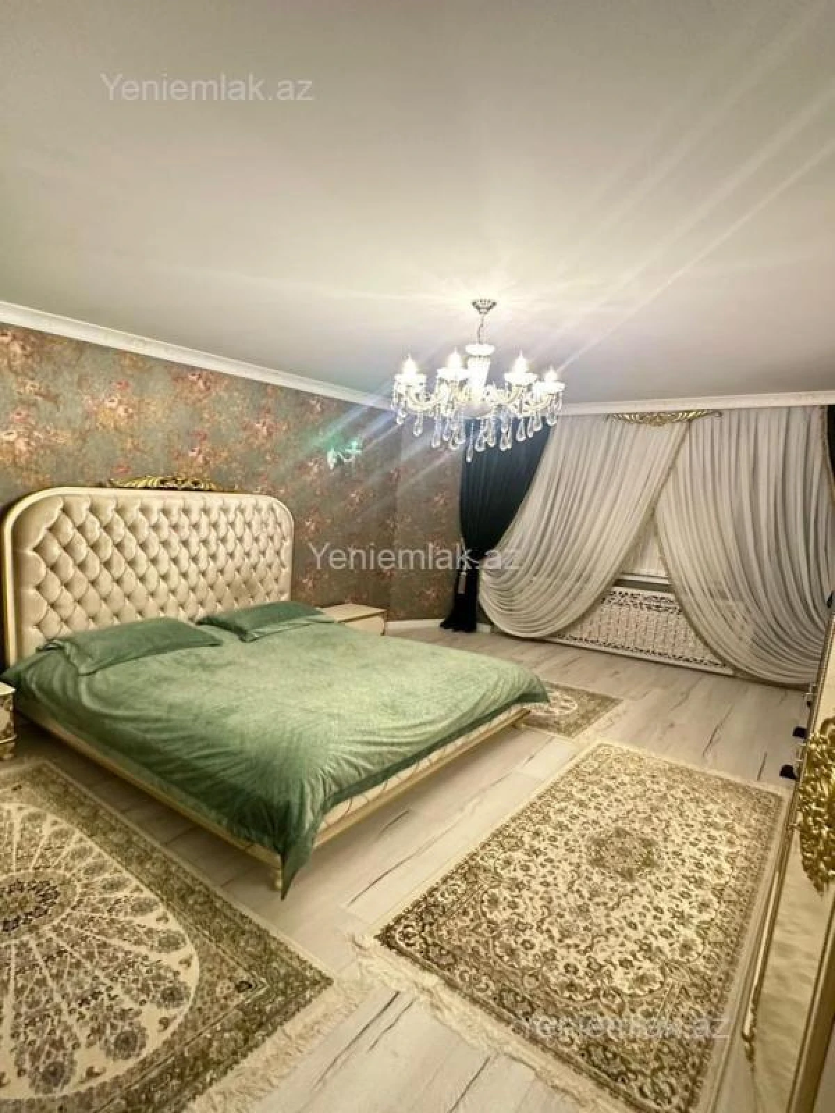 Satılır 4 otaqlı yeni tikili 160 m²