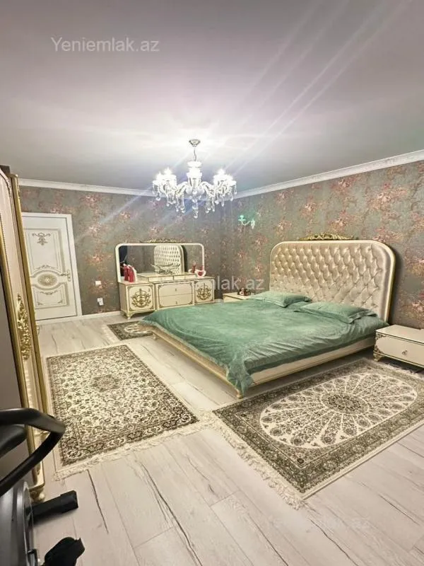 Satılır 4 otaqlı yeni tikili 160 m²