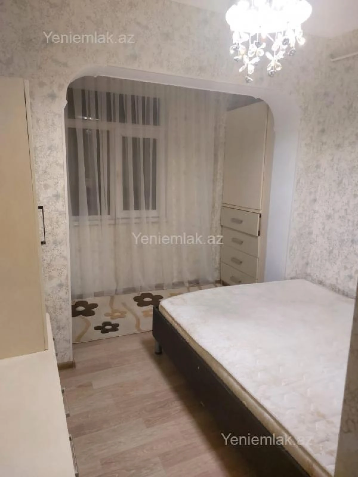 Satılır 1 otaqlı köhnə tikili 48 m²