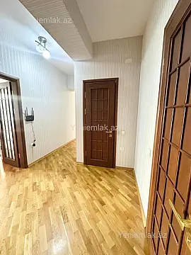 Satılır 2 otaqlı yeni tikili 87 m²