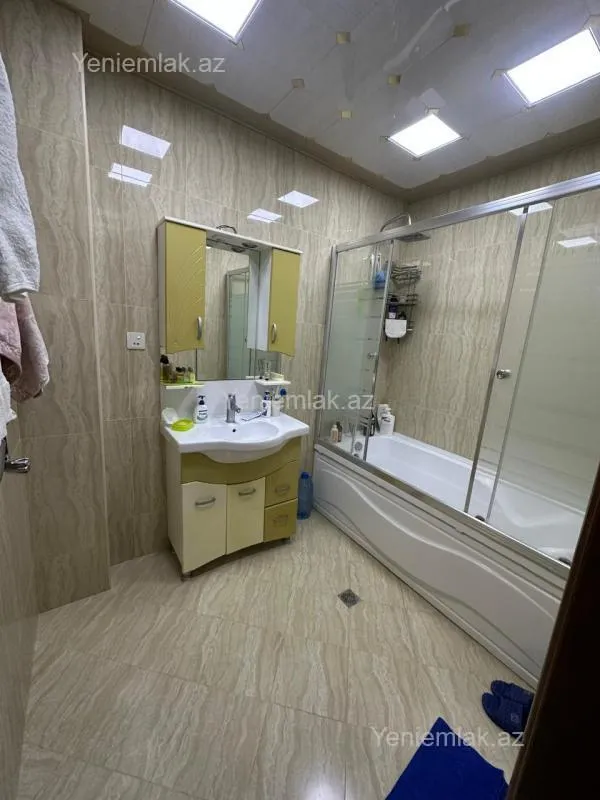 Satılır 2 otaqlı yeni tikili 87 m²