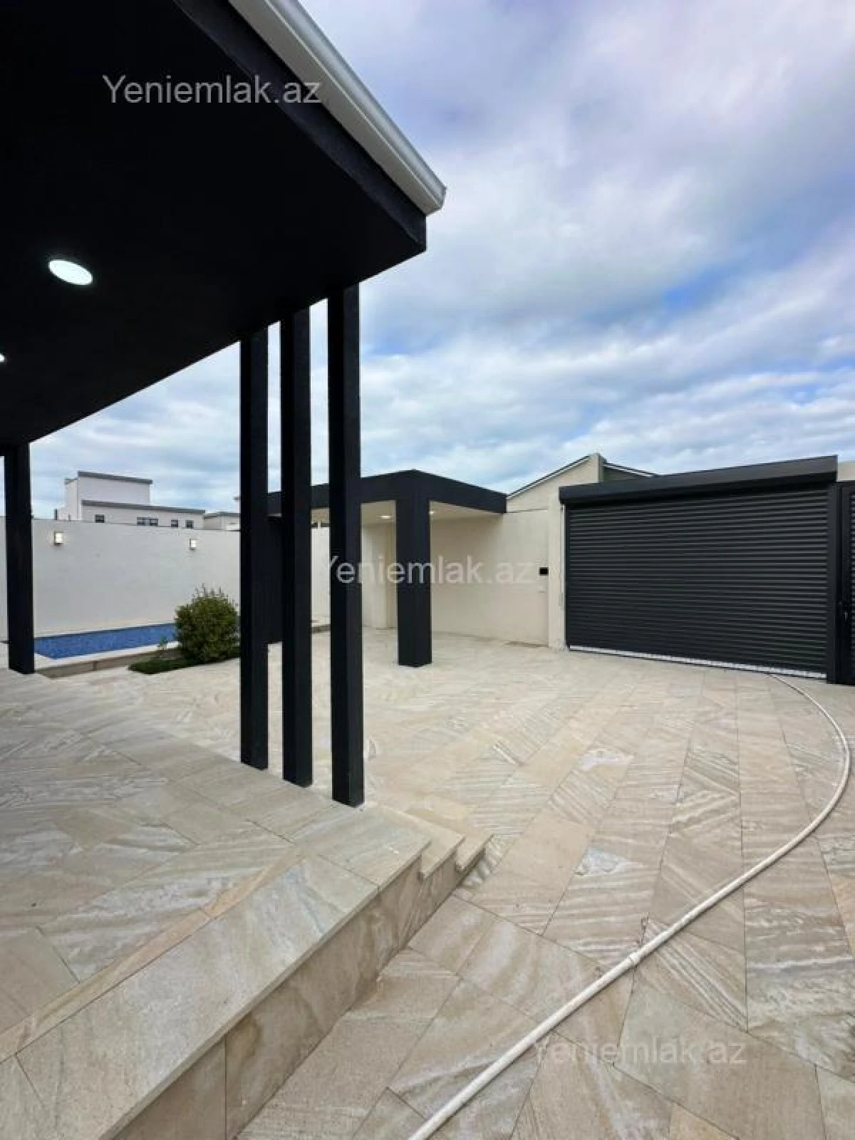 Satılır 4 otaqlı həyət evi 150 m²