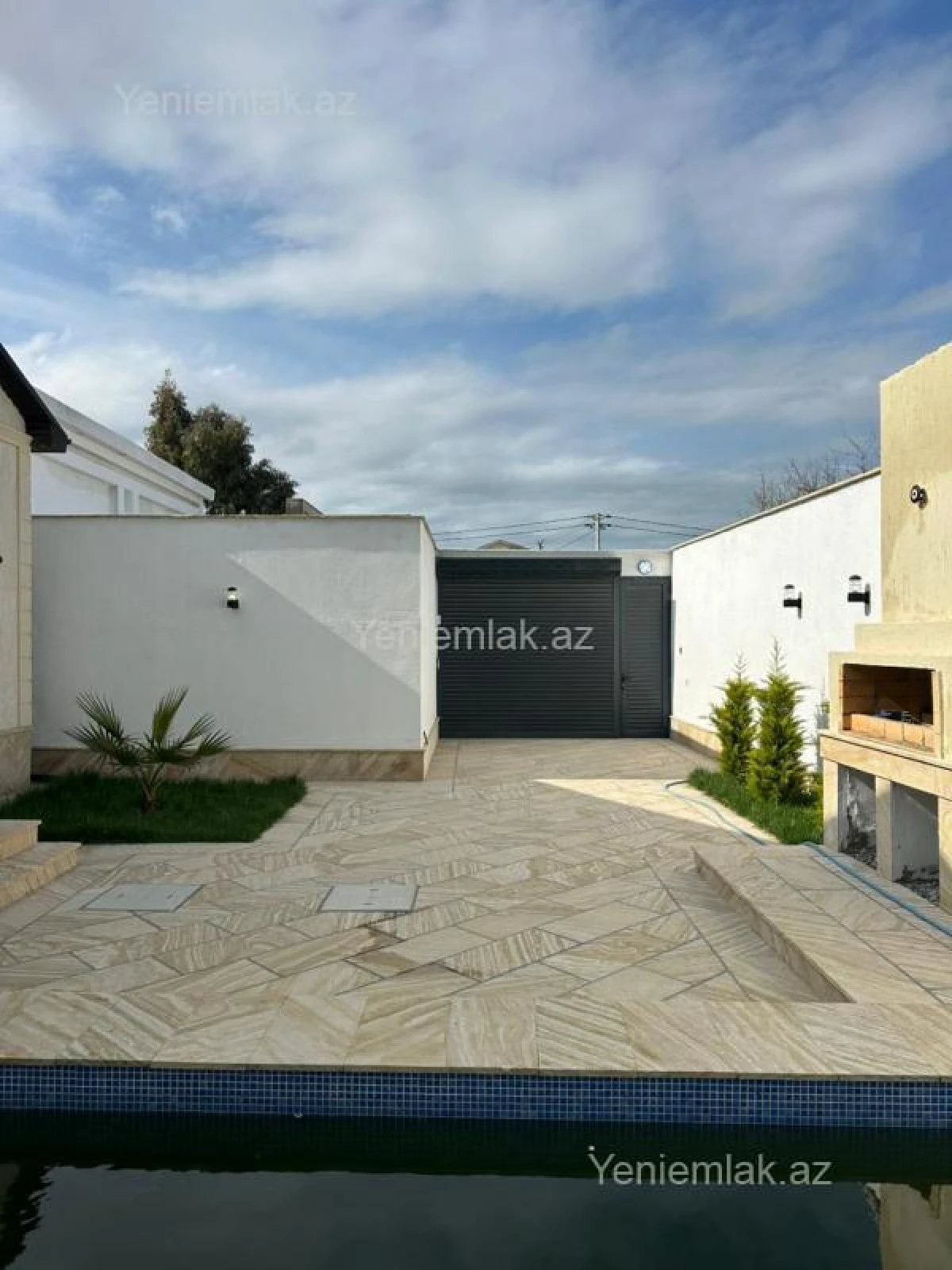 Satılır 4 otaqlı həyət evi 140 m²