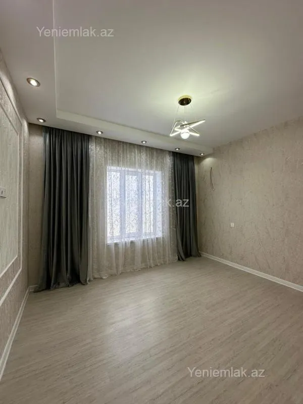 Satılır 4 otaqlı həyət evi 140 m²