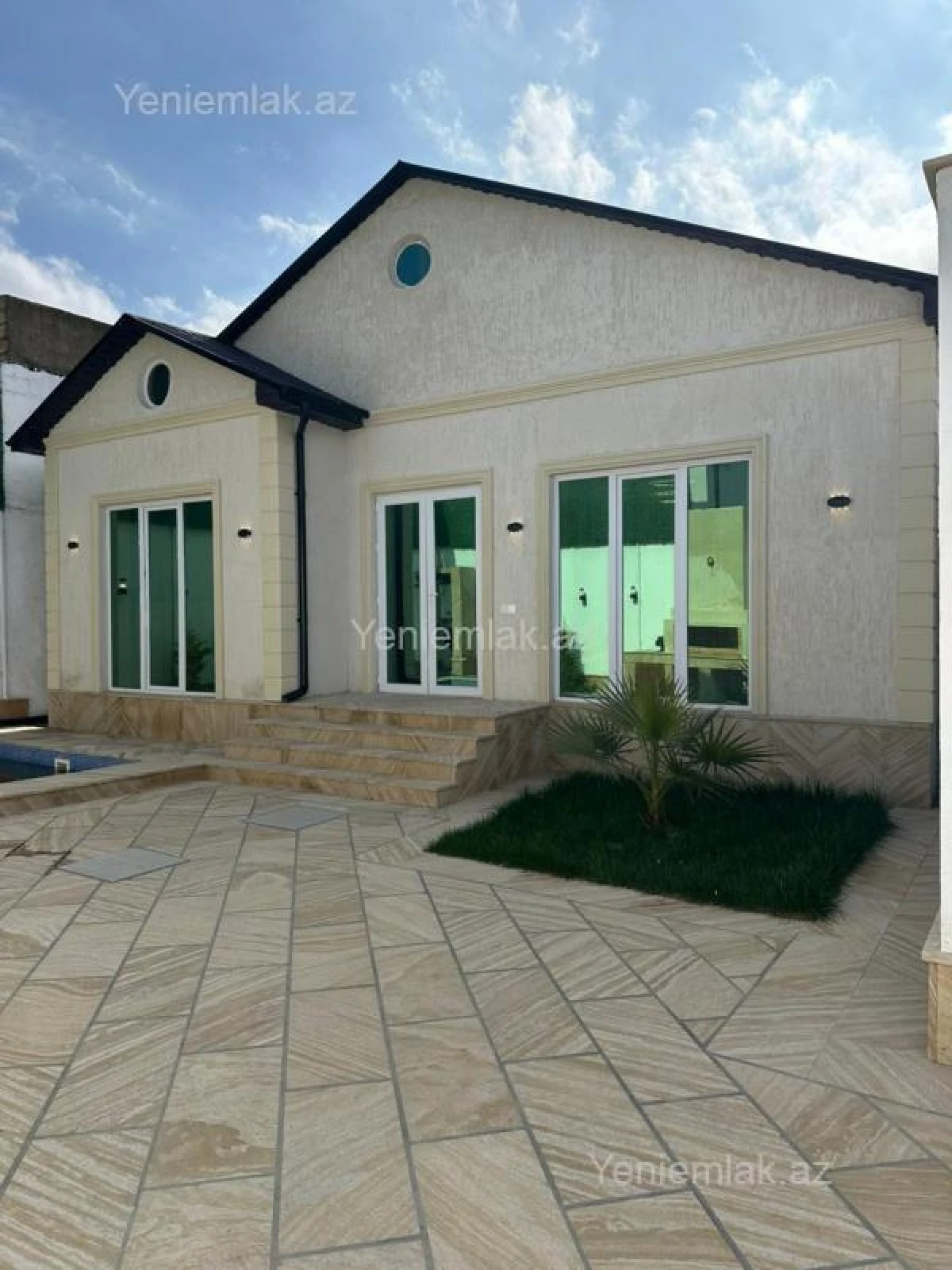 Satılır 4 otaqlı həyət evi 140 m²