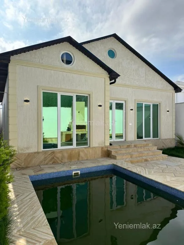 Satılır 4 otaqlı həyət evi 140 m²