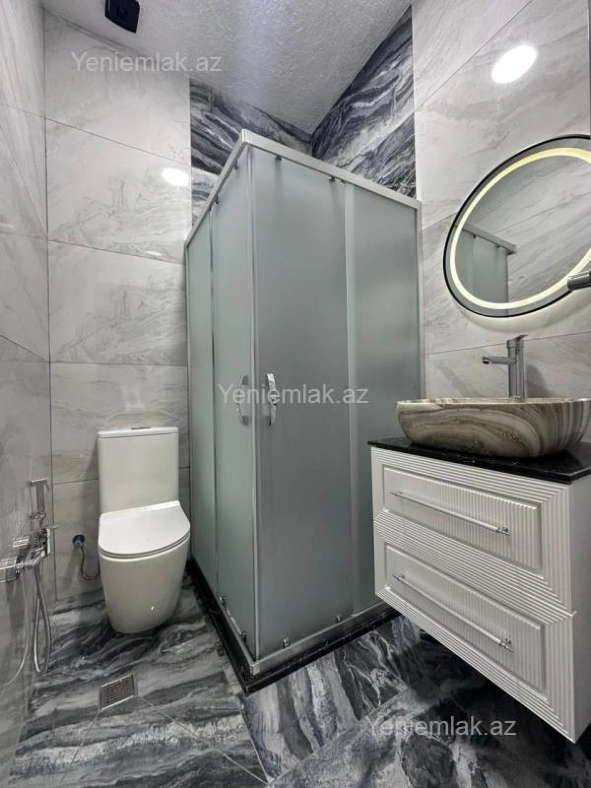 Satılır 4 otaqlı həyət evi 170 m²