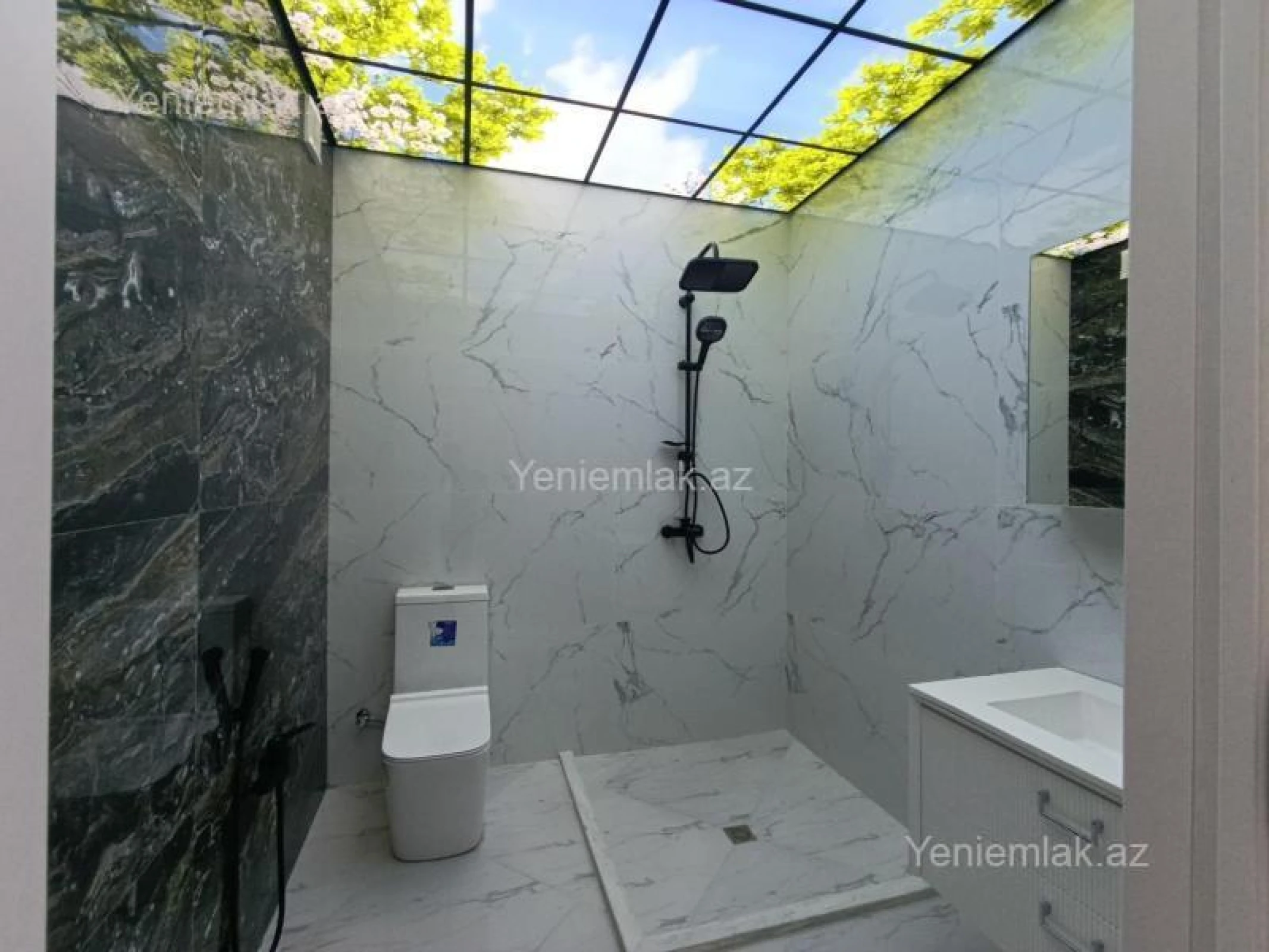 Satılır 4 otaqlı yeni tikili 156 m²