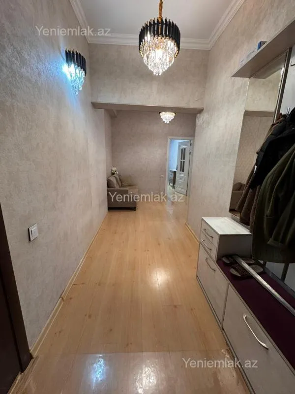 Satılır 2 otaqlı yeni tikili 95 m²