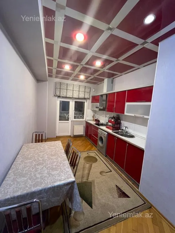 Satılır 2 otaqlı yeni tikili 90 m²