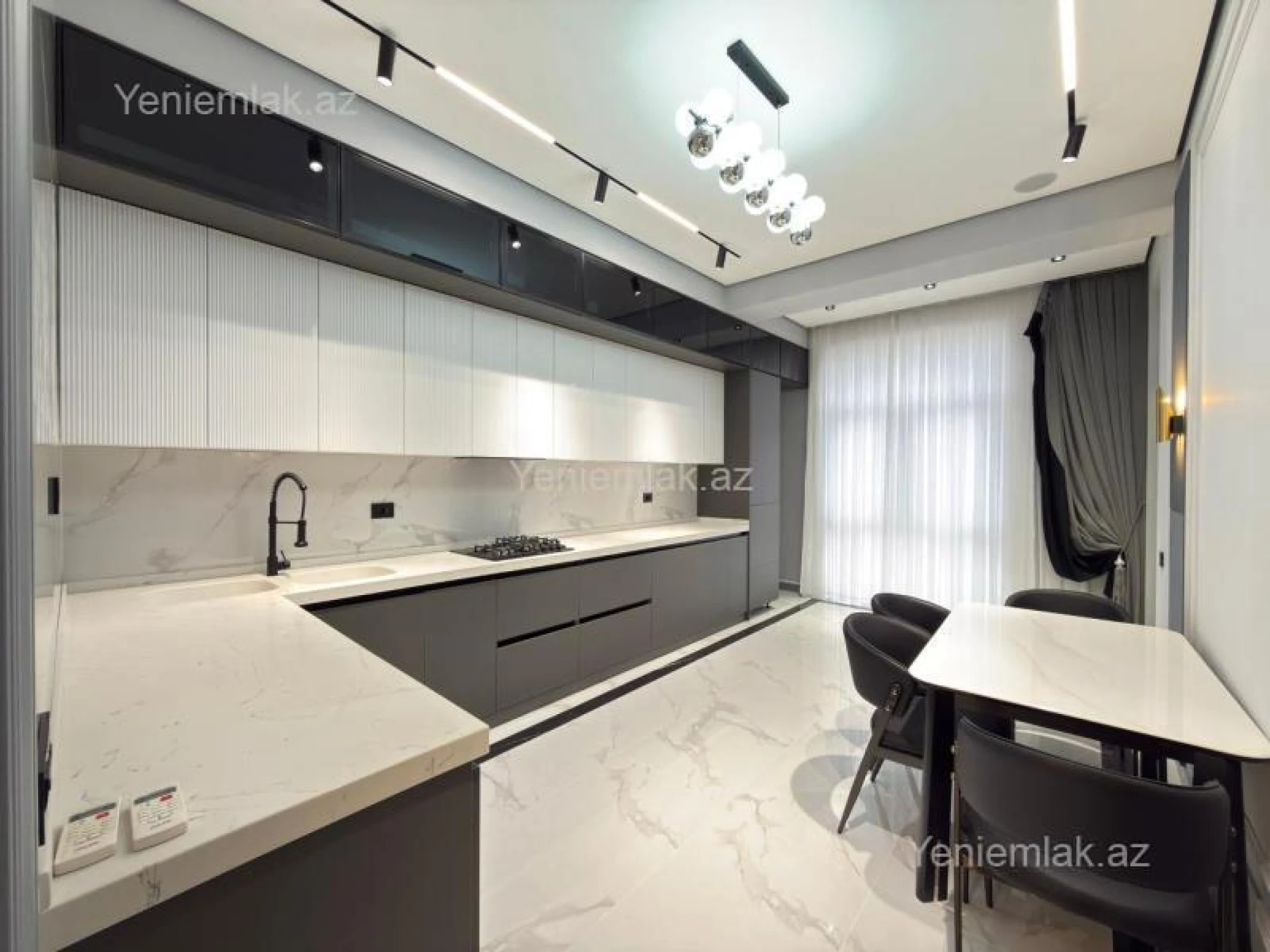Satılır 5 otaqlı yeni tikili 185 m²