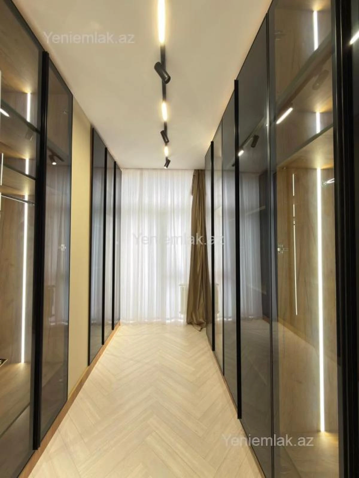 Satılır 5 otaqlı yeni tikili 185 m²