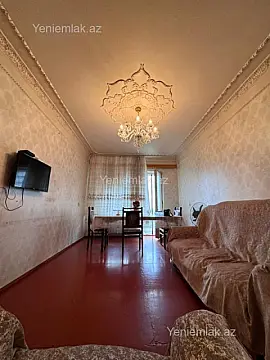 Satılır 3 otaqlı köhnə tikili 90 m²