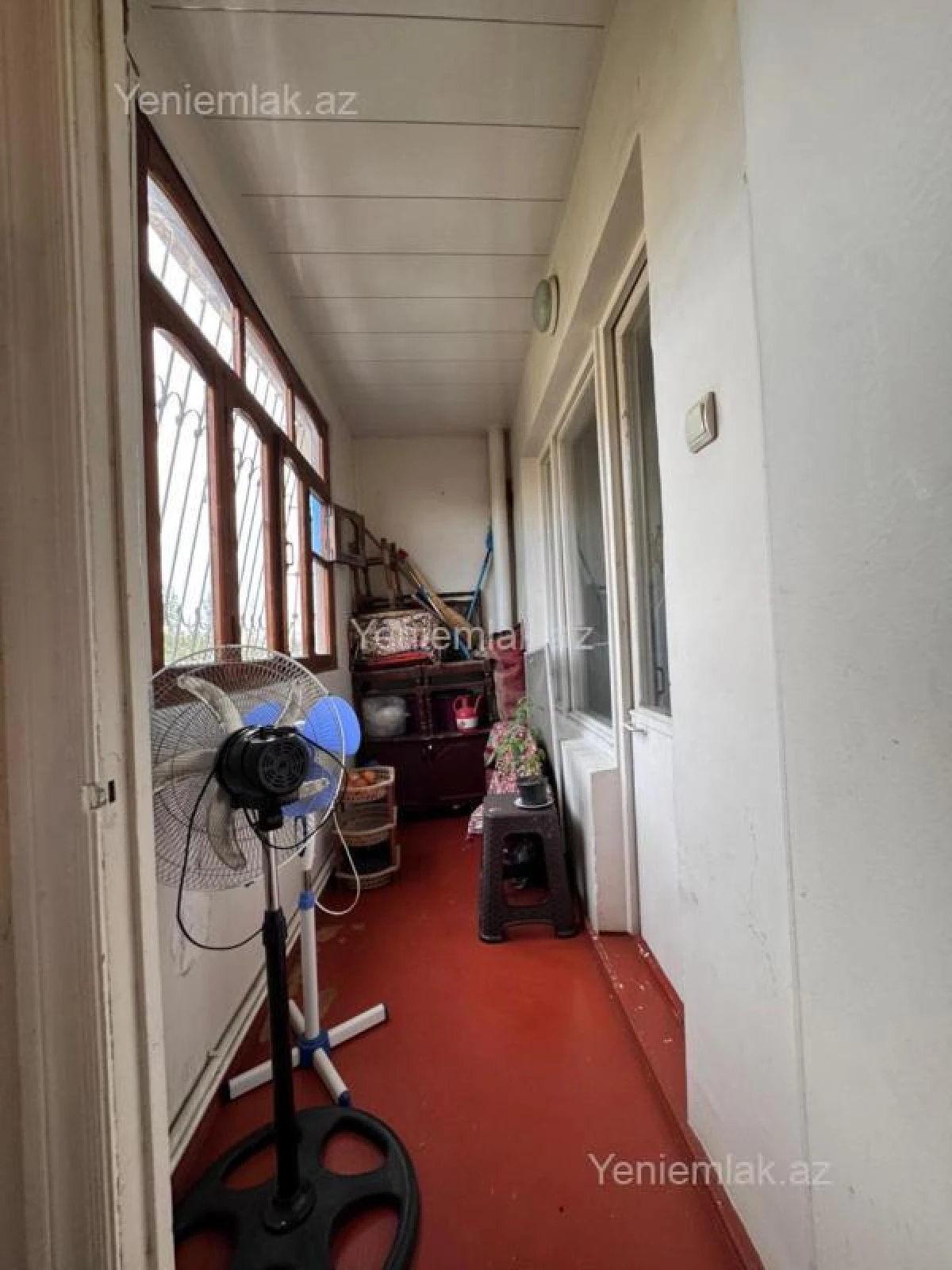 Satılır 3 otaqlı köhnə tikili 90 m²