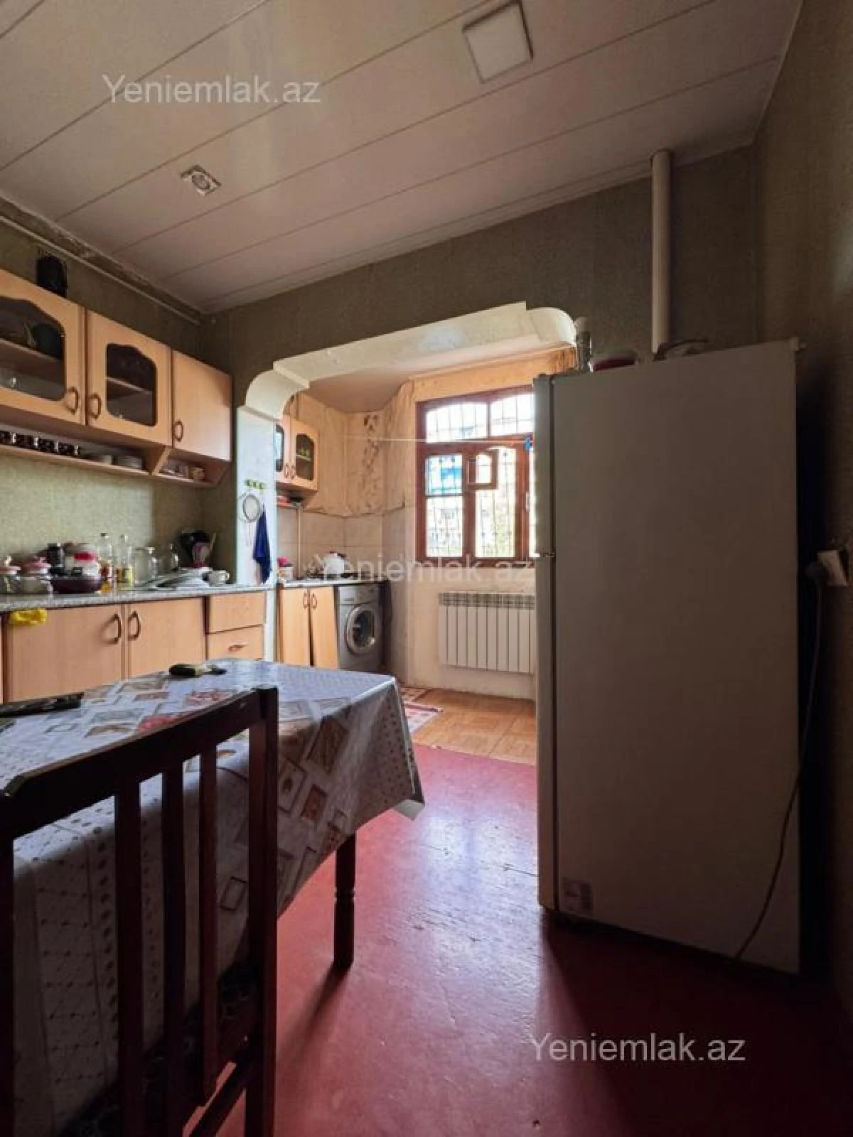 Satılır 3 otaqlı köhnə tikili 90 m²