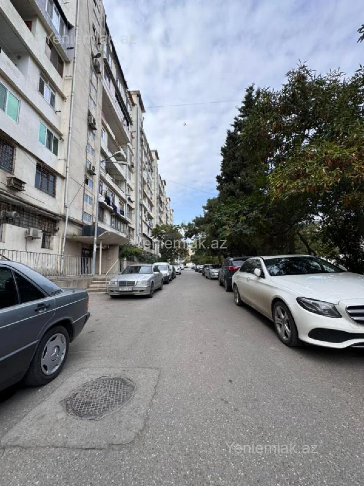 Satılır 3 otaqlı köhnə tikili 90 m²