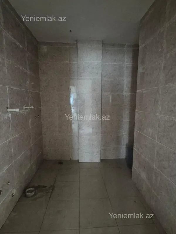 Satılır 3 otaqlı yeni tikili 100 m²