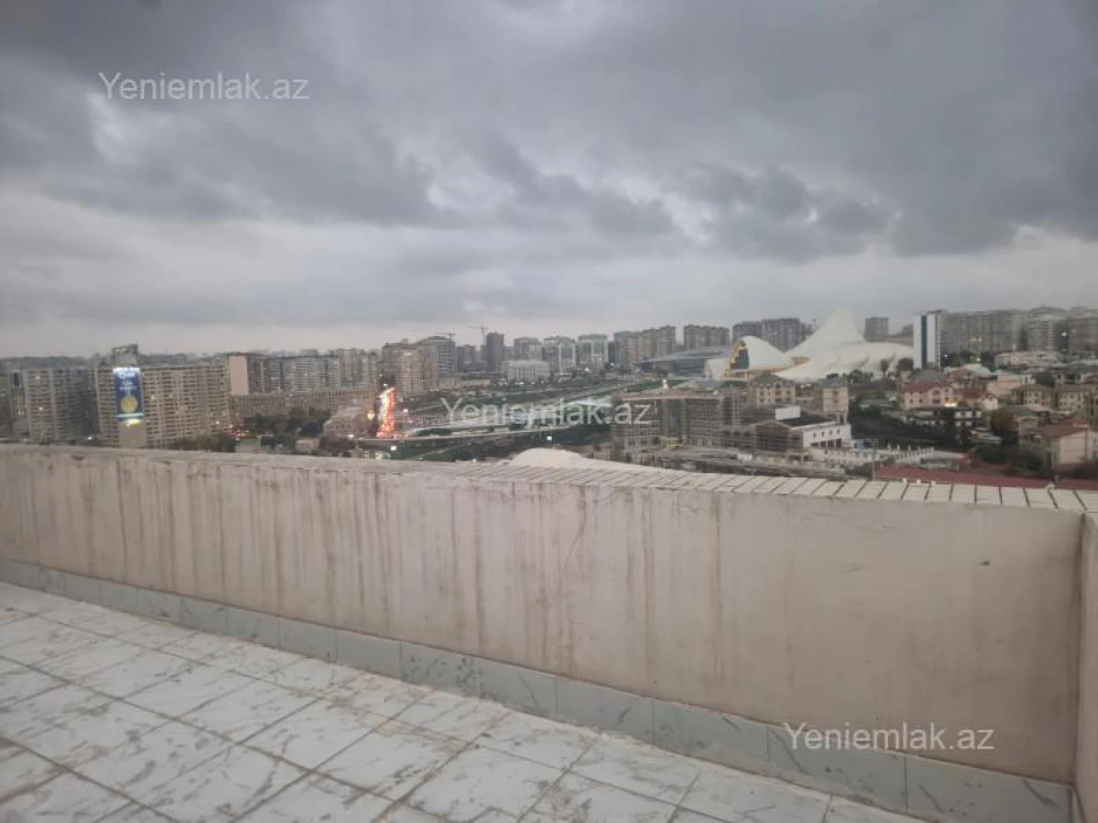 Satılır 3 otaqlı yeni tikili 100 m²