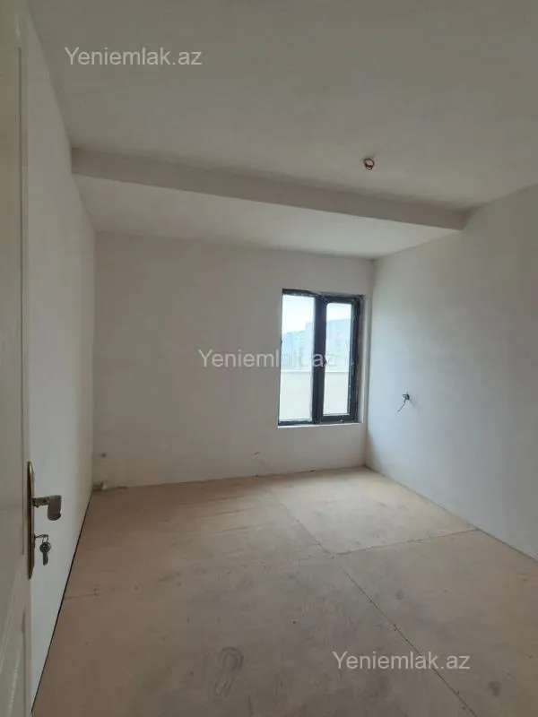 Satılır 3 otaqlı yeni tikili 100 m²