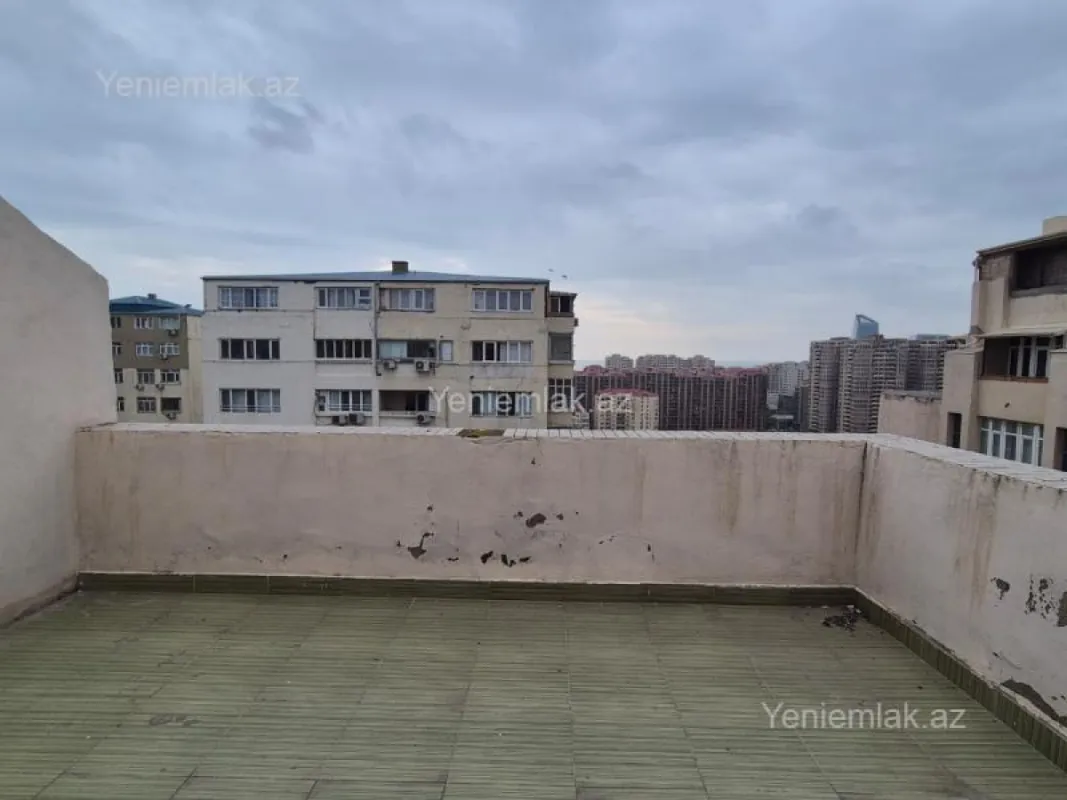 Satılır 3 otaqlı yeni tikili 100 m²