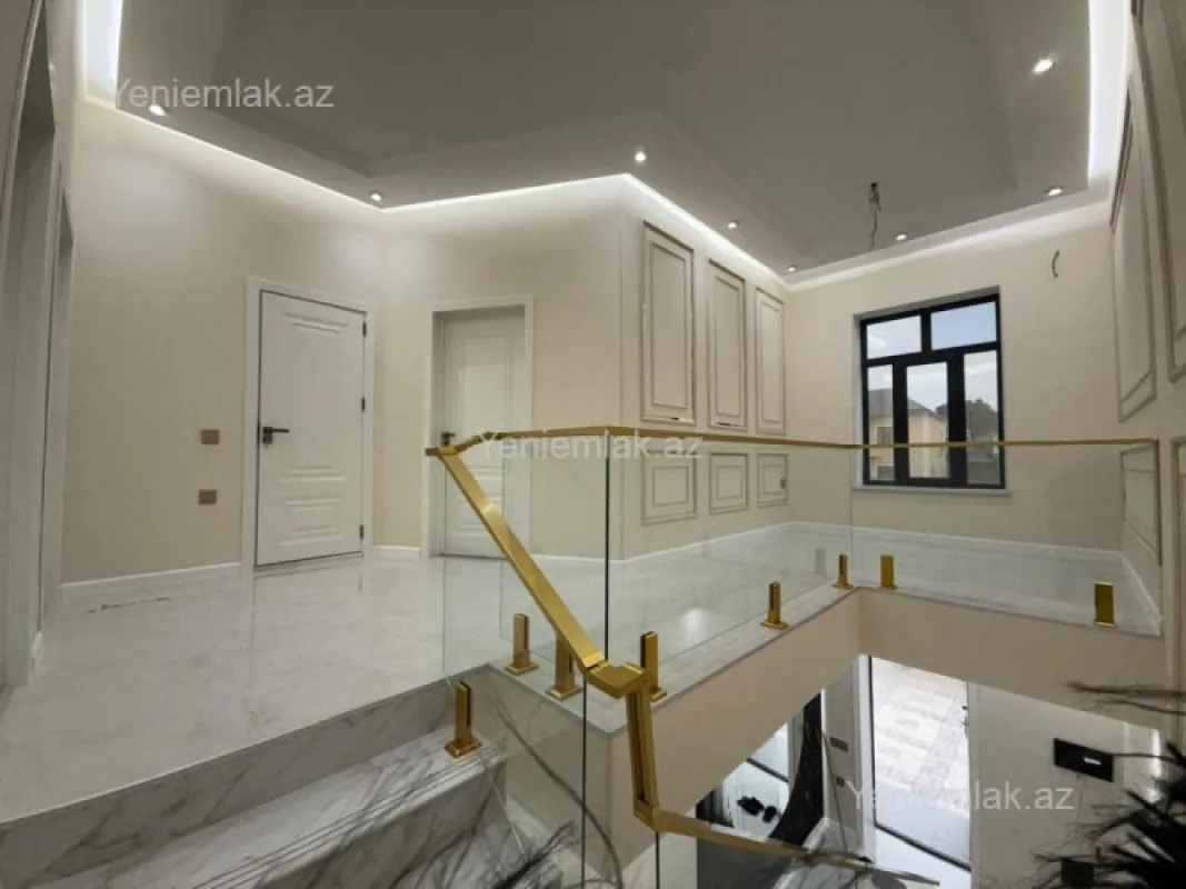 Satılır 4 otaqlı həyət evi 175 m²