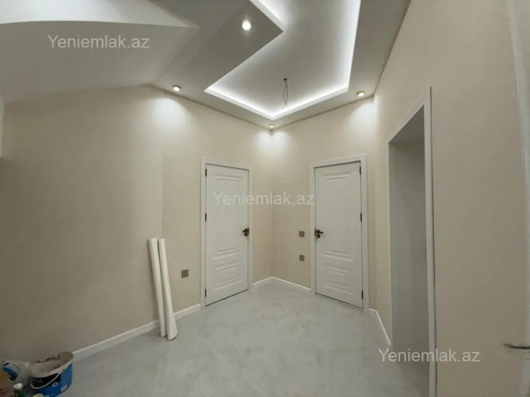 Satılır 4 otaqlı həyət evi 175 m²