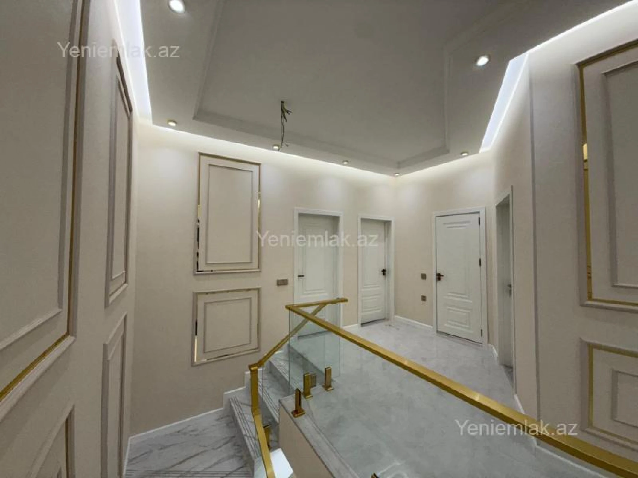 Satılır 4 otaqlı həyət evi 175 m²