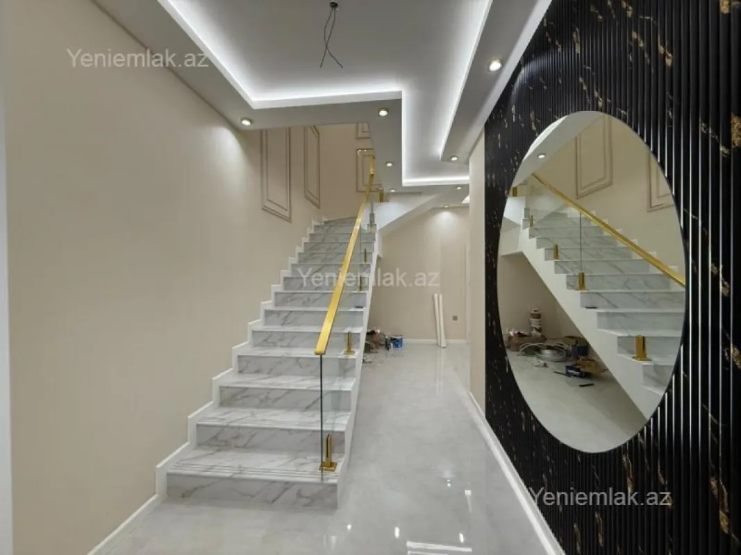 Satılır 4 otaqlı həyət evi 175 m²