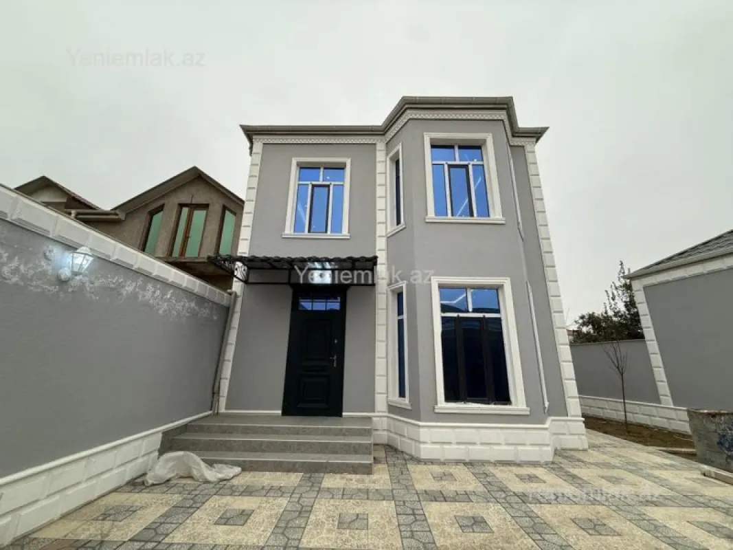 Satılır 4 otaqlı həyət evi 175 m²