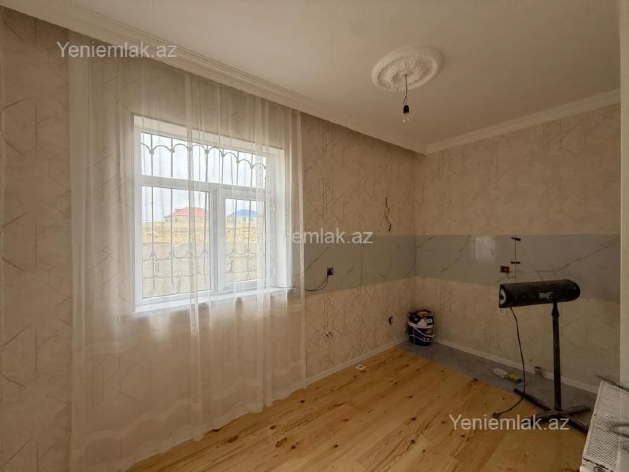 Satılır 3 otaqlı həyət evi 100 m²