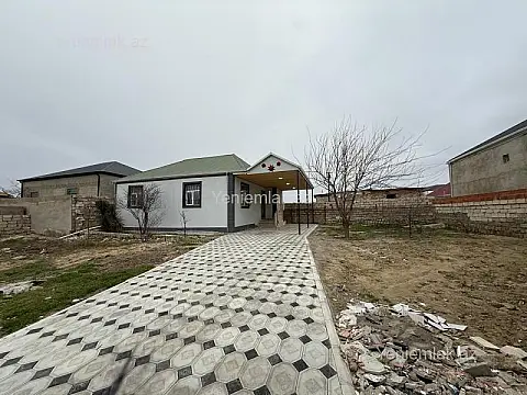 Satılır 3 otaqlı həyət evi 100 m²