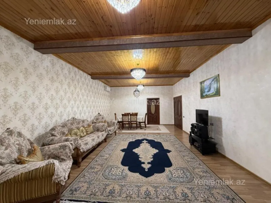 Satılır 5 otaqlı həyət evi 170 m²
