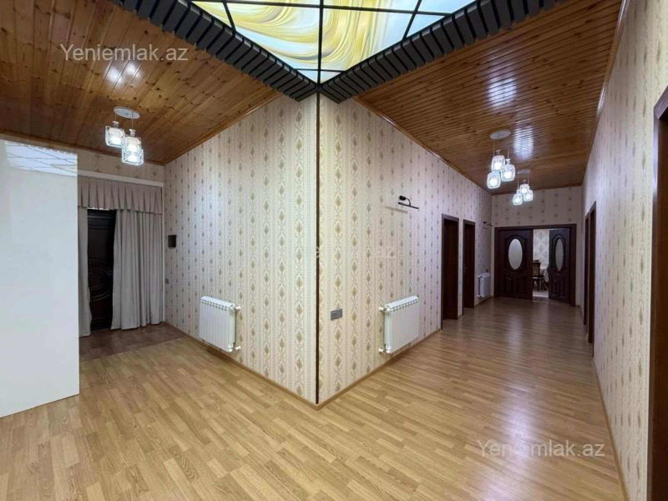 Satılır 5 otaqlı həyət evi 170 m²