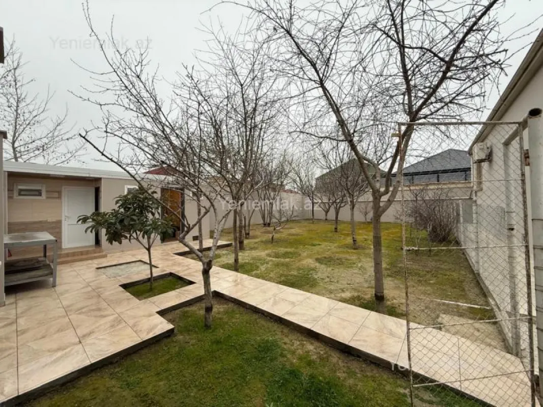 Satılır 5 otaqlı həyət evi 170 m²
