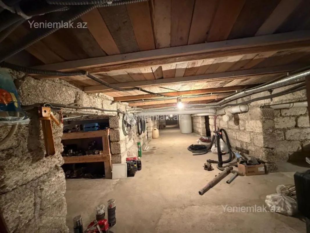 Satılır 5 otaqlı həyət evi 170 m²