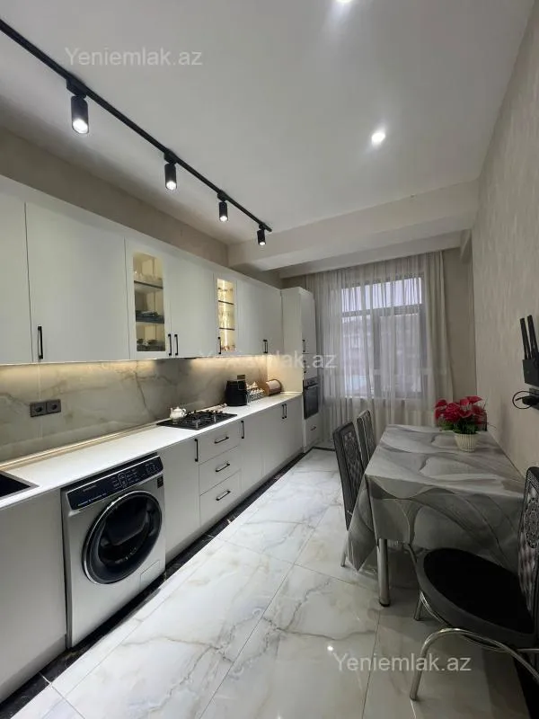 Satılır 2 otaqlı yeni tikili 90 m²
