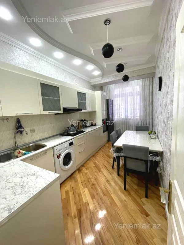 Satılır 2 otaqlı yeni tikili 84 m²