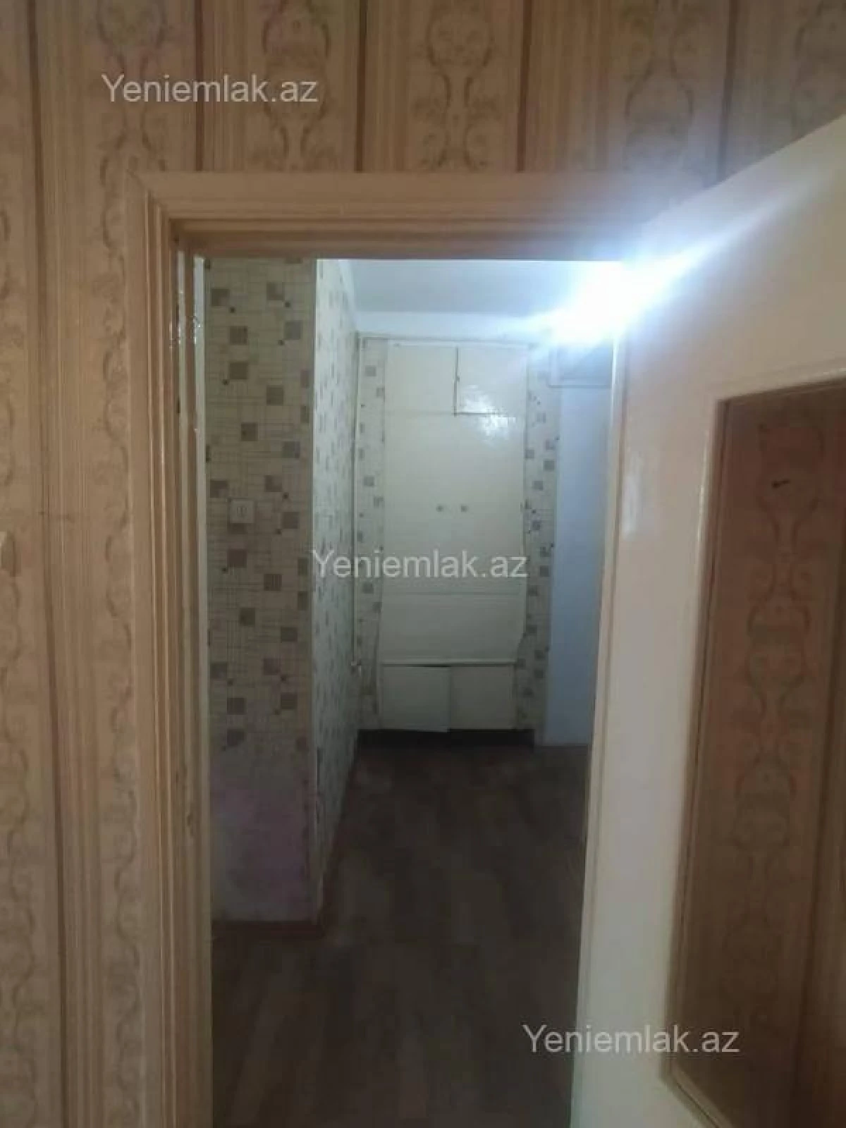 Satılır 1 otaqlı köhnə tikili 40 m²
