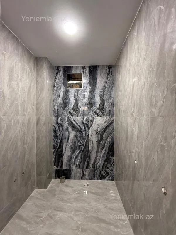 Satılır 5 otaqlı həyət evi 170 m²