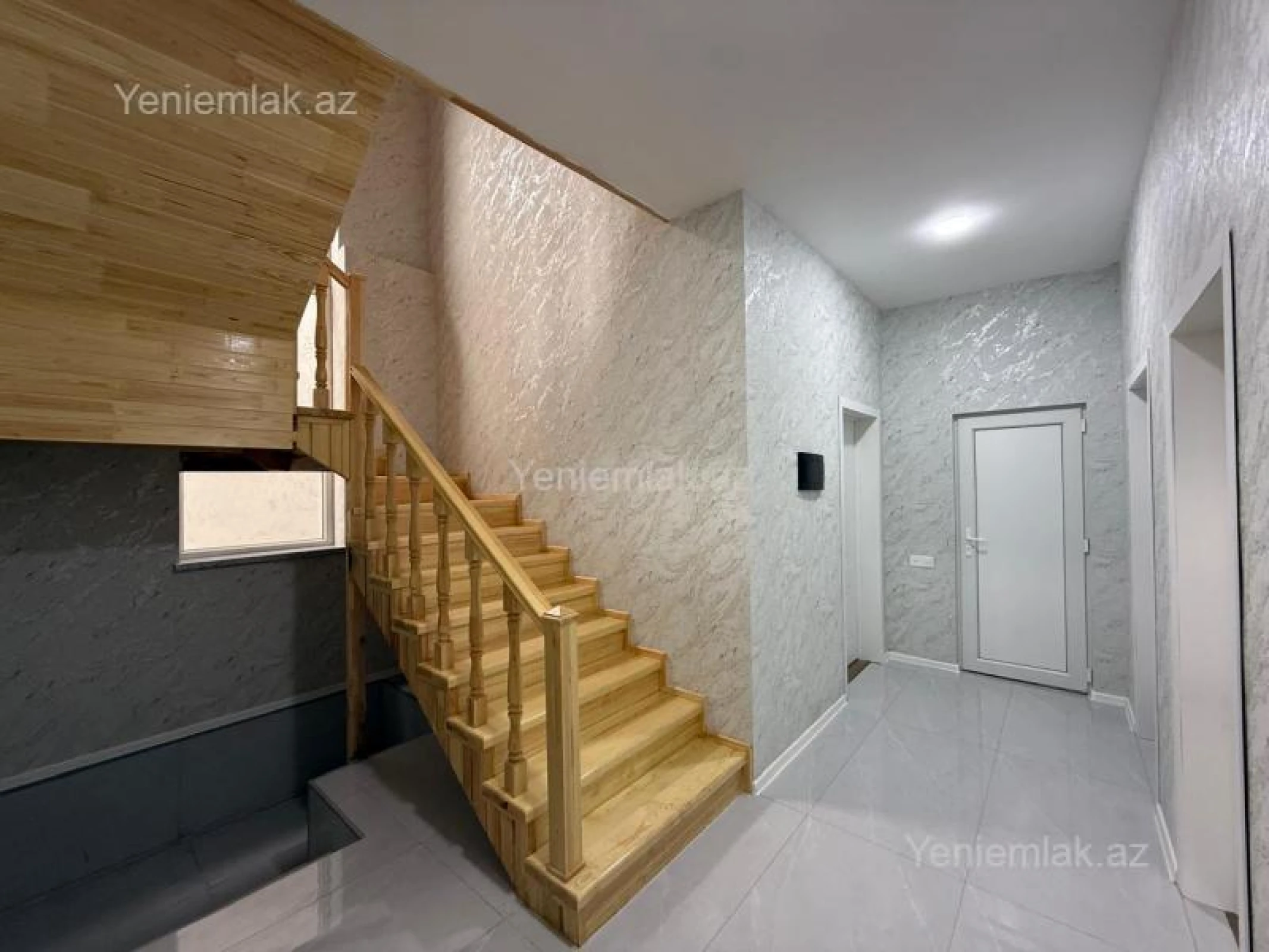 Satılır 5 otaqlı həyət evi 170 m²