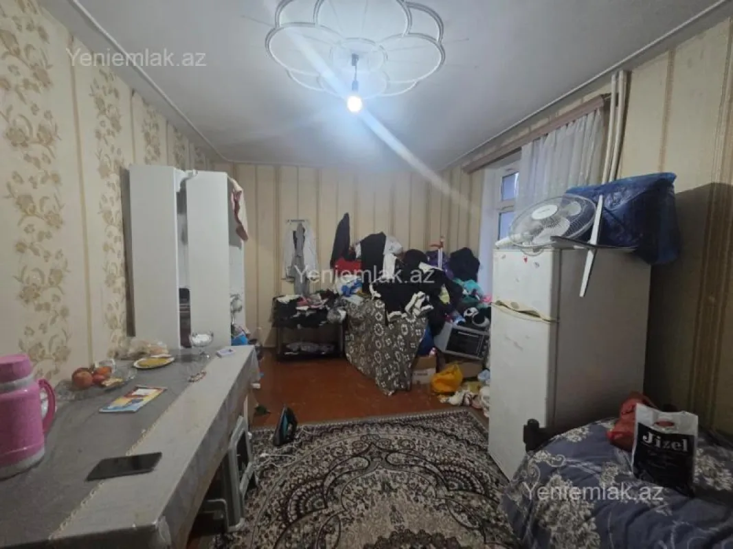 Satılır 1 otaqlı köhnə tikili 31 m²