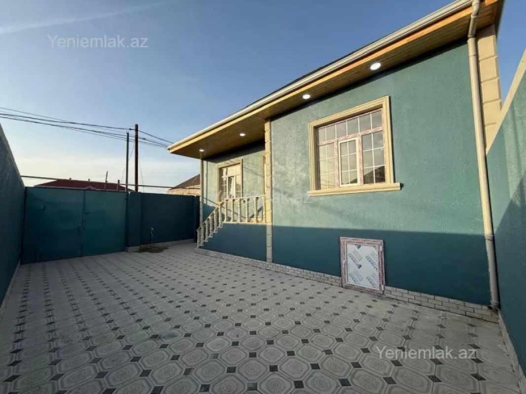 Satılır 3 otaqlı həyət evi 100 m²