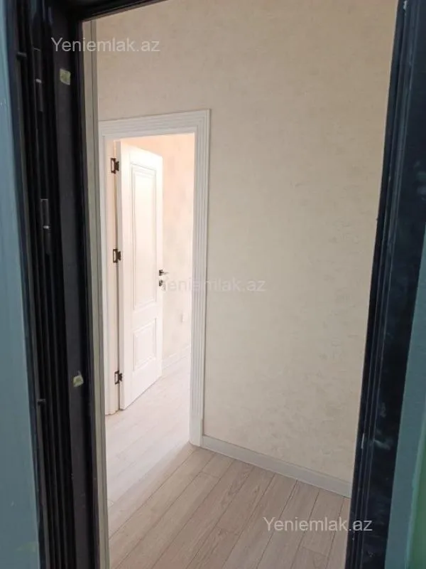 Satılır 2 otaqlı köhnə tikili 56 m²