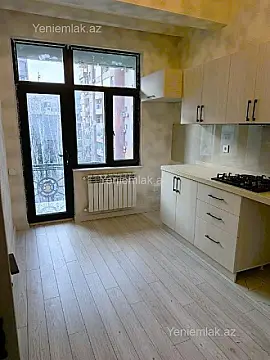 Satılır 2 otaqlı köhnə tikili 56 m²