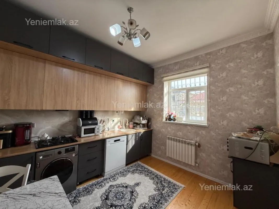 Satılır 3 otaqlı həyət evi 100 m²