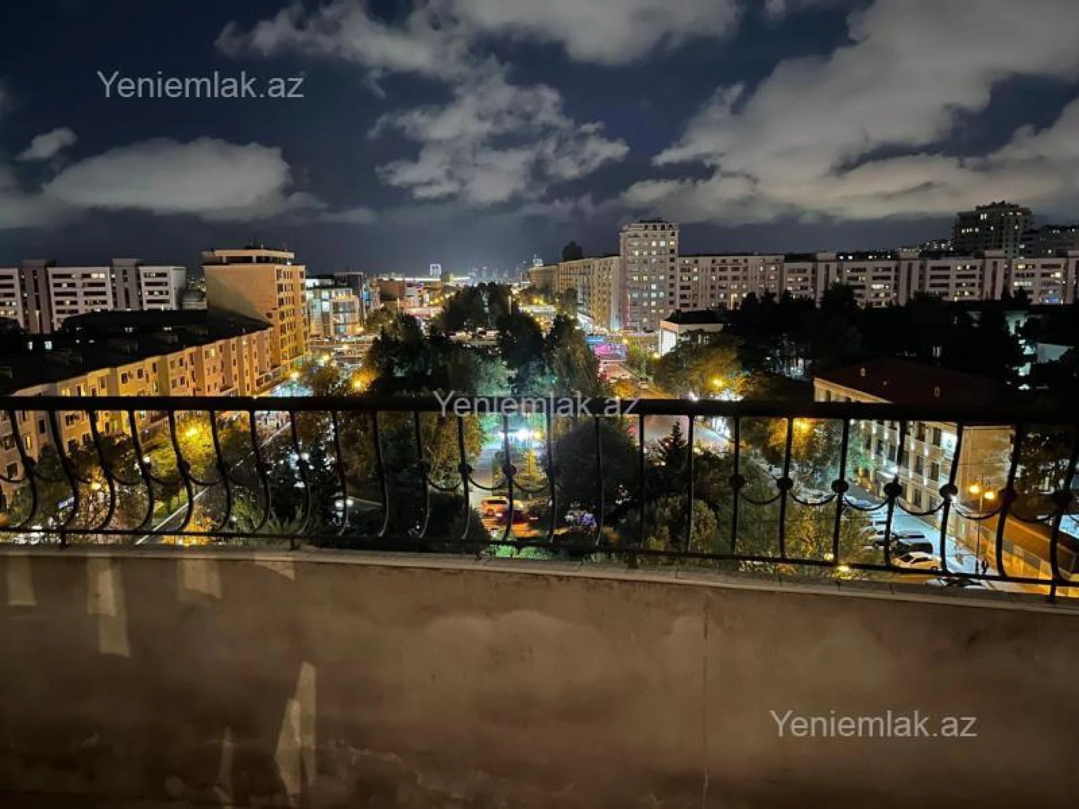 Satılır 3 otaqlı yeni tikili 160 m²